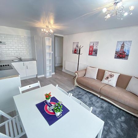 2 Bedroom Flat, Dalston Junction, 런던 외부 사진