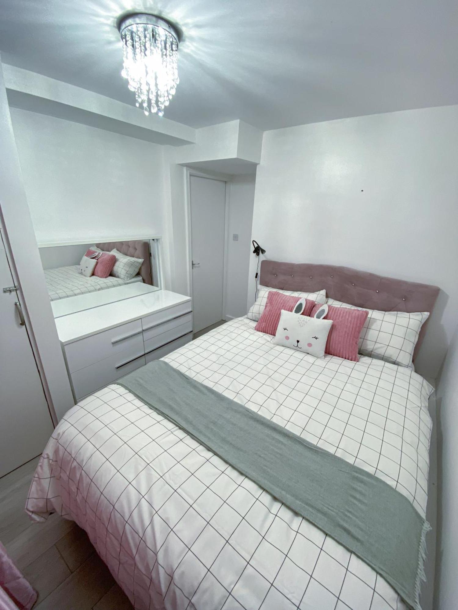 2 Bedroom Flat, Dalston Junction, 런던 외부 사진